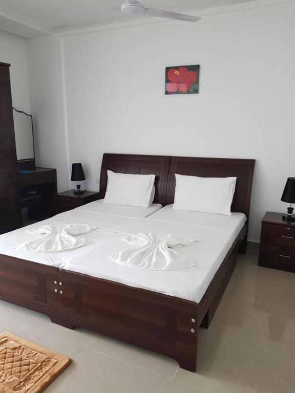 Diamond Plaza Hotel Grand Anse  Exterior photo