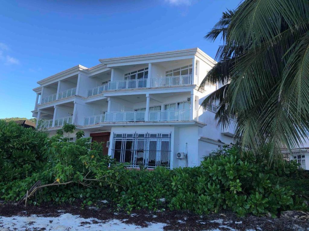 Diamond Plaza Hotel Grand Anse  Exterior photo